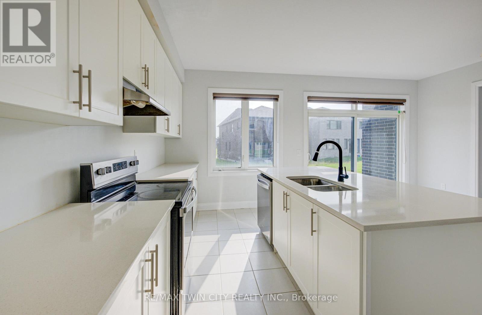 767 Queenston Boulevard, Woodstock, Ontario  N4T 0T1 - Photo 18 - X13144088