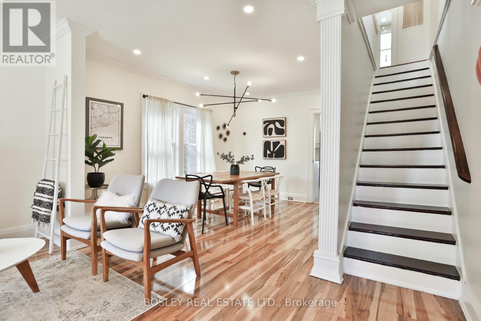 636 Glebeholme Boulevard, Toronto, Ontario  M4C 1V6 - Photo 4 - E13143960