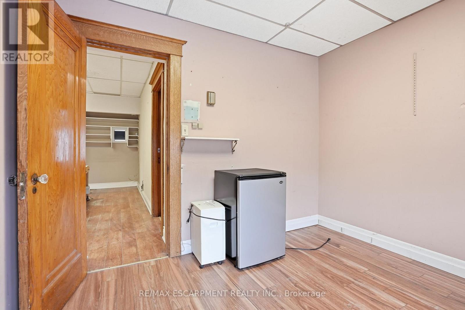 826 Main Street E, Hamilton, Ontario L8M 1L6 - Photo 12 - X13144102