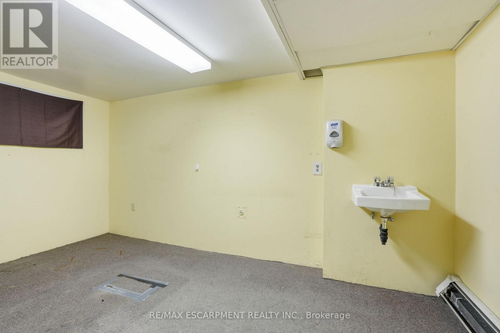 826 Main Street E, Hamilton, Ontario L8M 1L6 - Photo 33 - X13144102