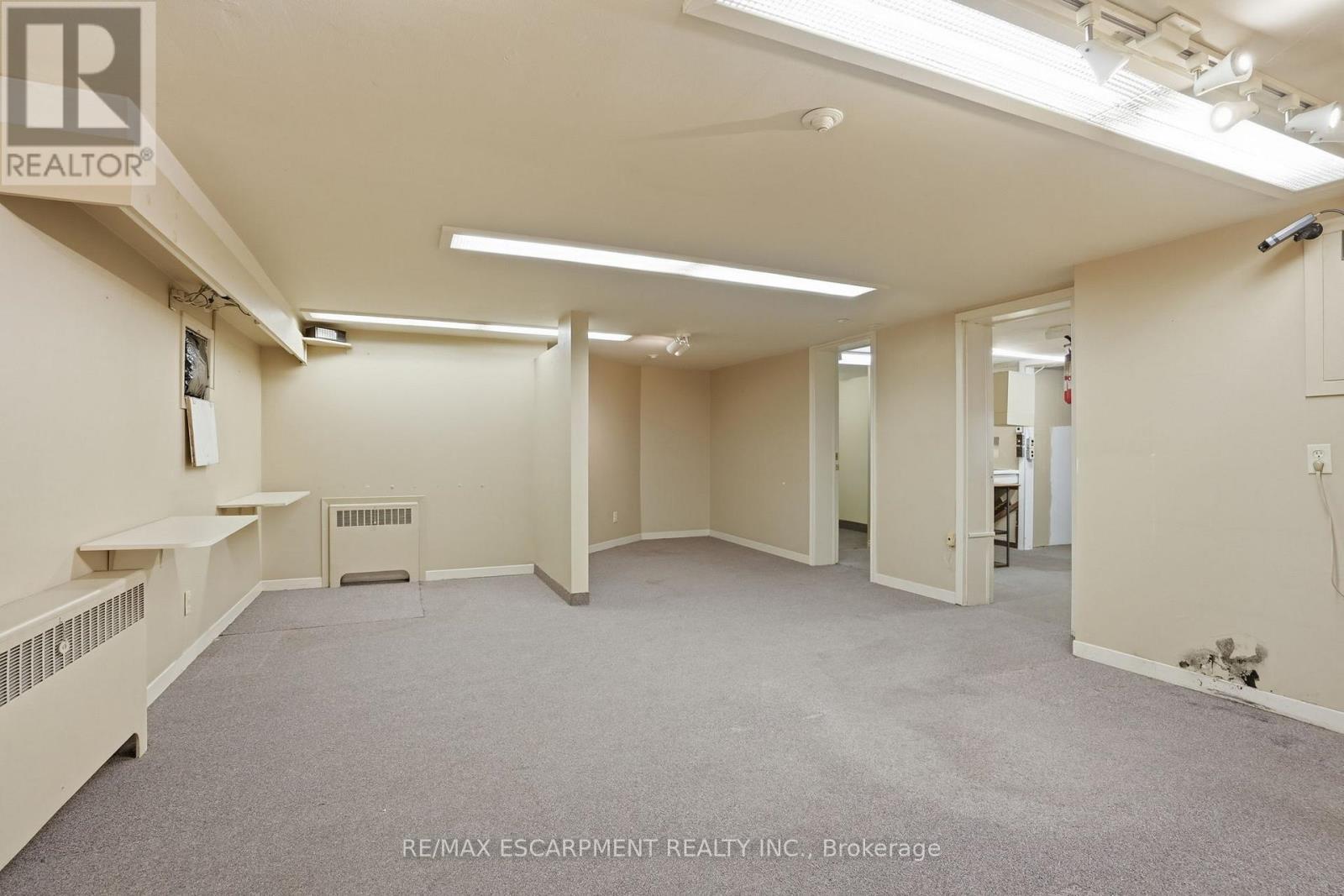 826 Main Street E, Hamilton, Ontario L8M 1L6 - Photo 39 - X13144102