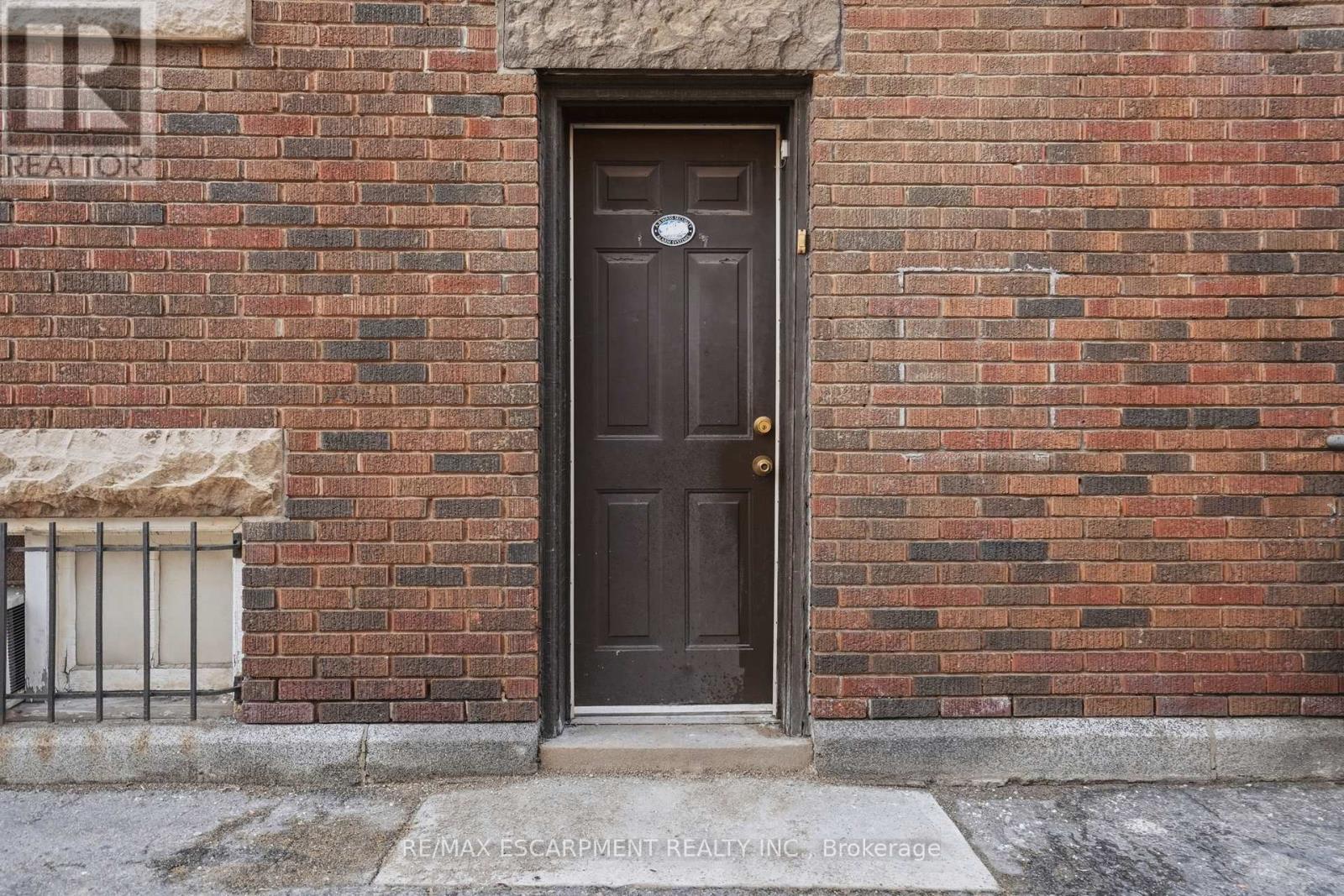 826 Main Street E, Hamilton, Ontario L8M 1L6 - Photo 40 - X13144102