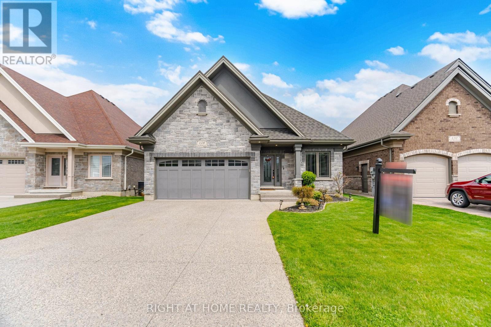 128 St. Michael's Street, Norfolk, Ontario  N4B 0A3 - Photo 1 - X13144138