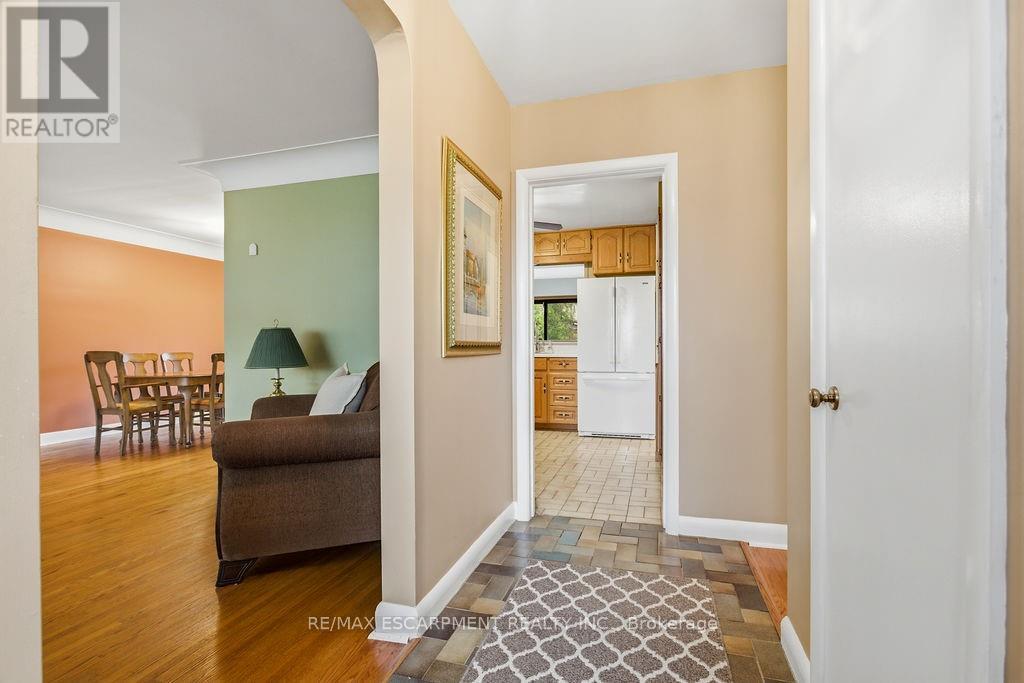 475 Kitty Murray Lane, Hamilton, Ontario  L9G 3K9 - Photo 4 - X13144142