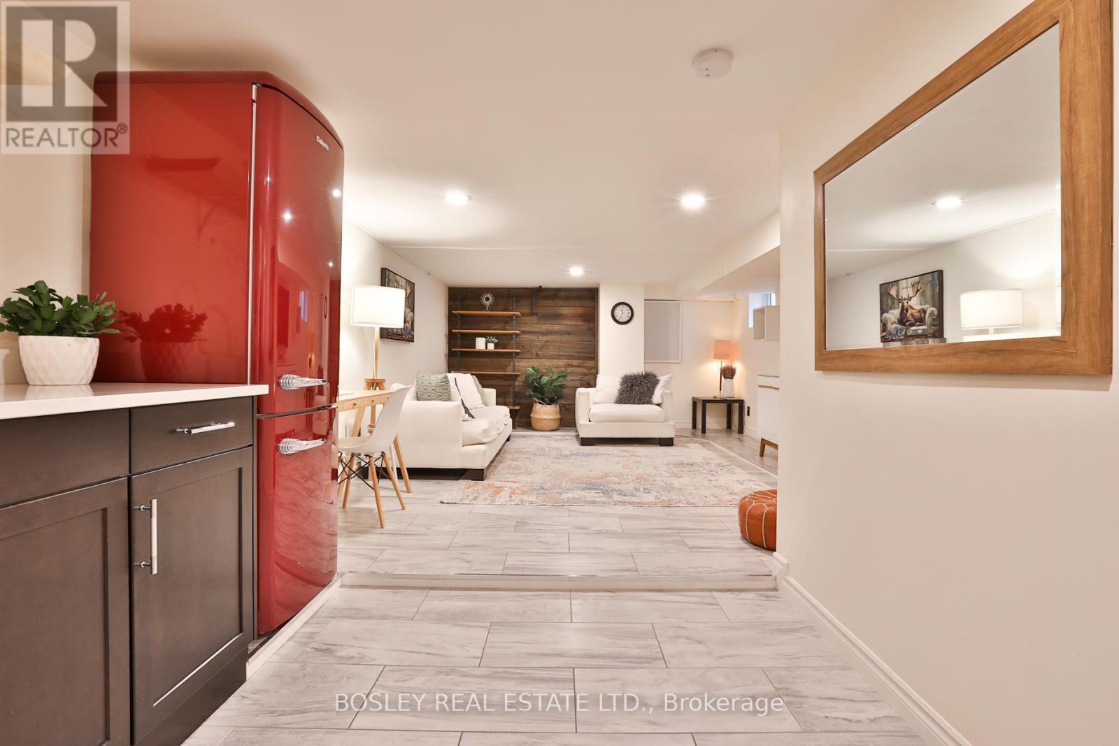 636 Glebeholme Boulevard, Toronto, Ontario  M4C 1V6 - Photo 34 - E13143960