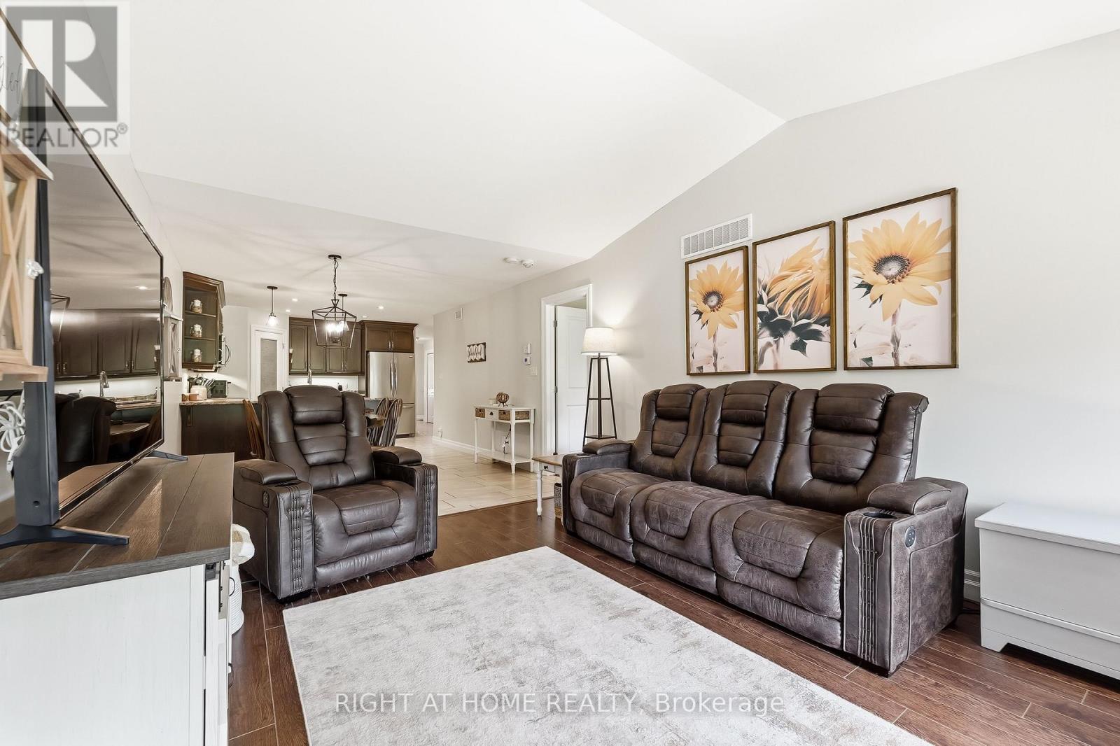 61 Aspen Drive, Quinte West, Ontario  K8V 0E2 - Photo 13 - X13144256