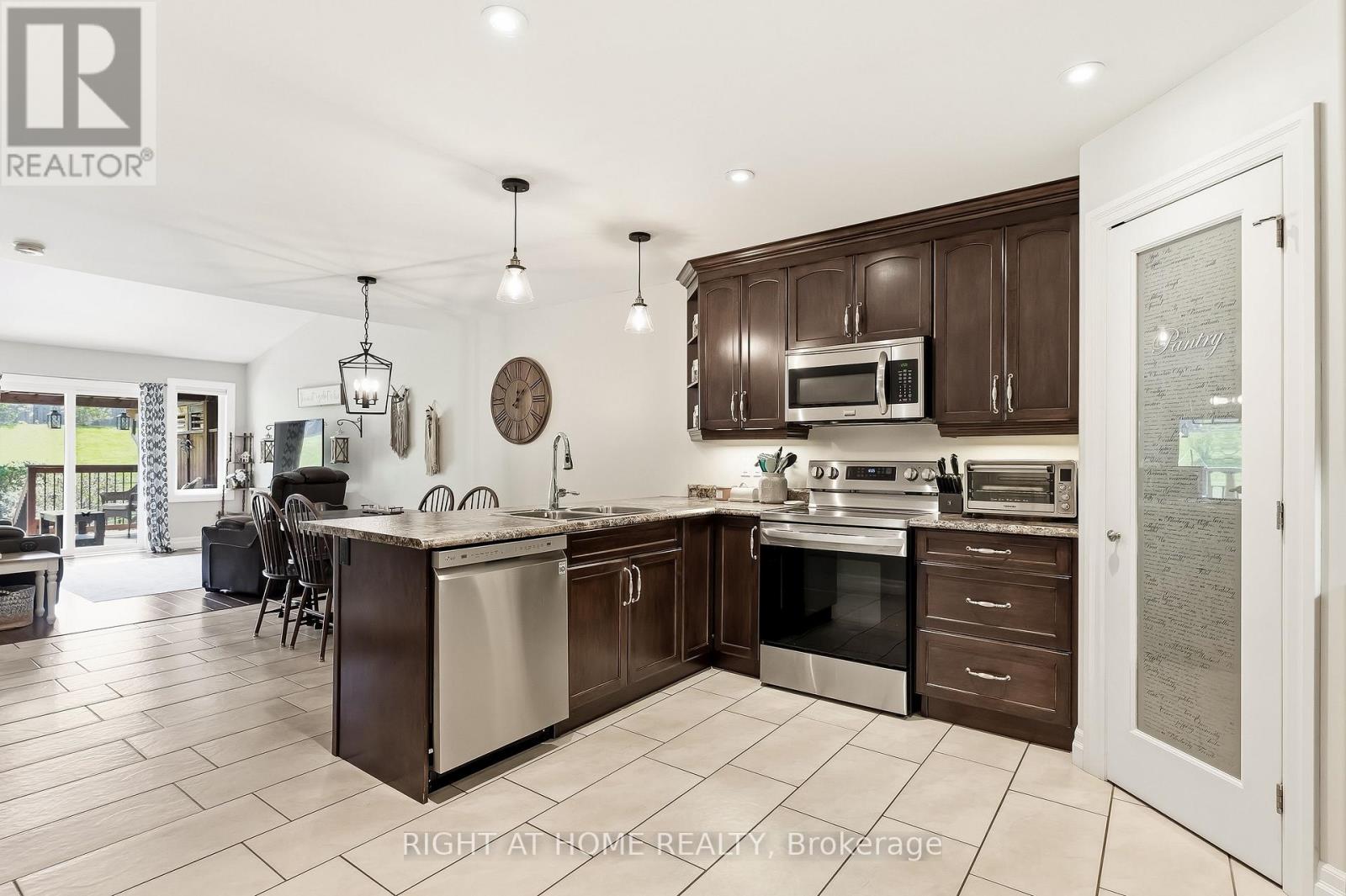 61 Aspen Drive, Quinte West, Ontario  K8V 0E2 - Photo 6 - X13144256