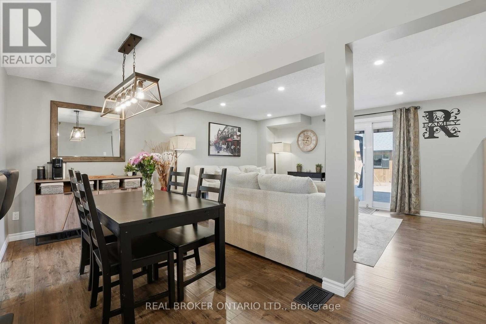 102 Ironstone Drive, Cambridge, Ontario  N1P 1A4 - Photo 8 - X13144286