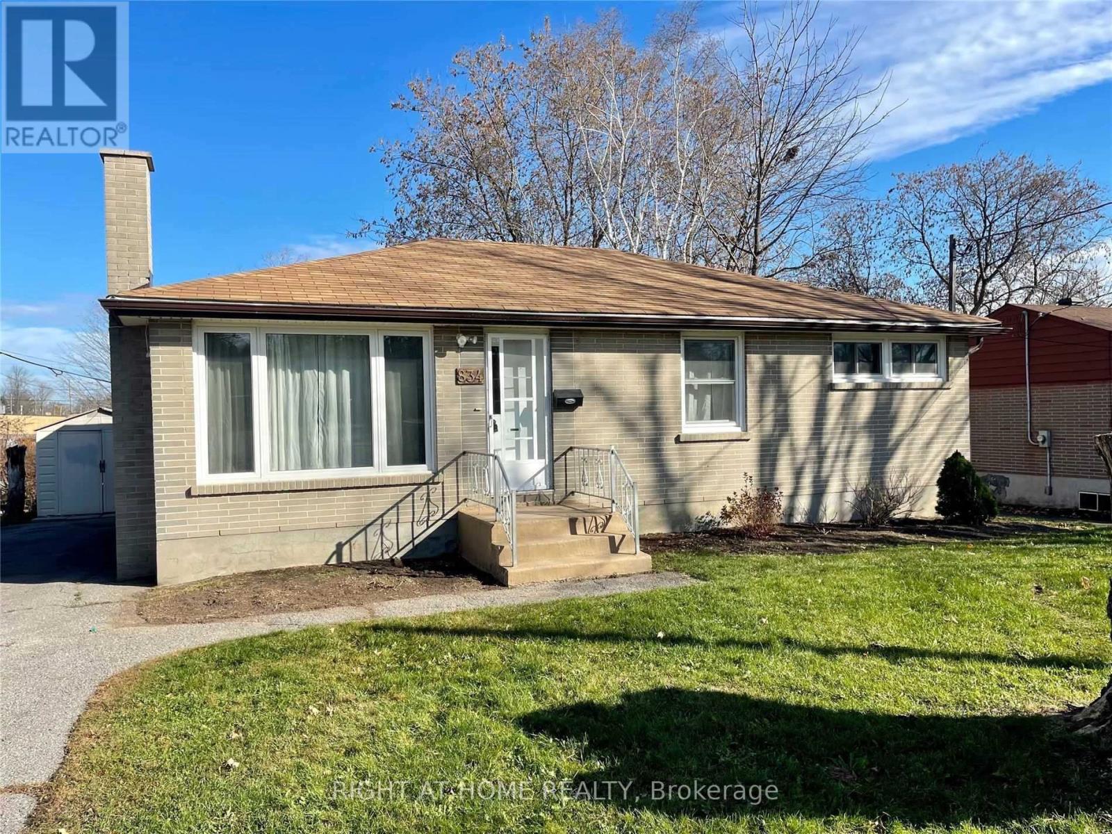 834 DOWNIE STREET, Peterborough, Ontario