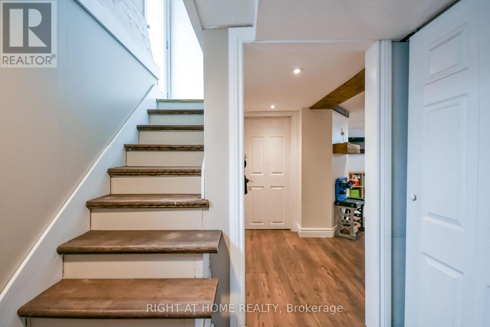 208 Cherry Street, Tay, Ontario  L0K 2C0 - Photo 31 - S12922694