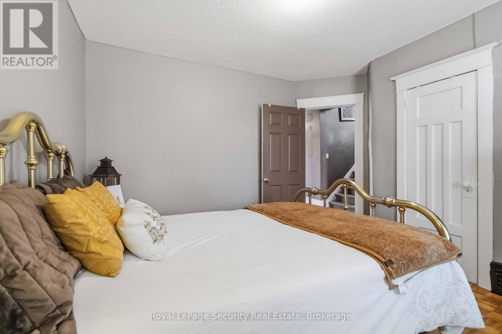 27 Holley Avenue, Toronto, Ontario  M9N 2C4 - Photo 23 - W13142928