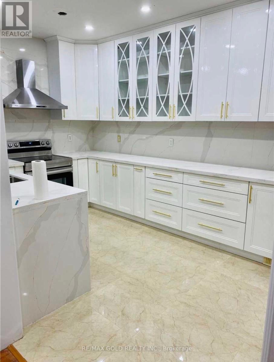 60 Swales Crescent, Brampton, Ontario  L6R 0H7 - Photo 16 - W13144348