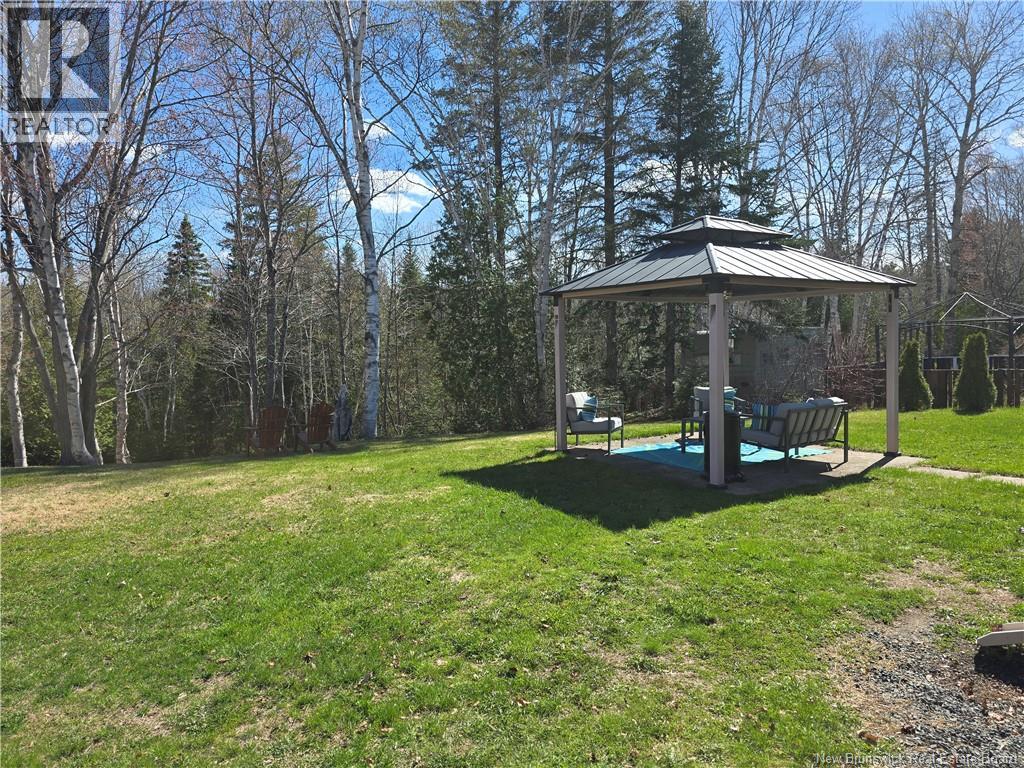 429 Acadie, Beresford, New Brunswick  E8K 2C6 - Photo 5 - NB138792