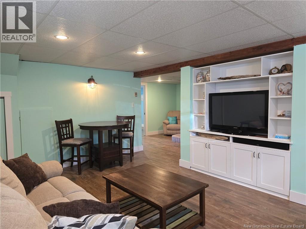 429 Acadie, Beresford, New Brunswick  E8K 2C6 - Photo 39 - NB138792