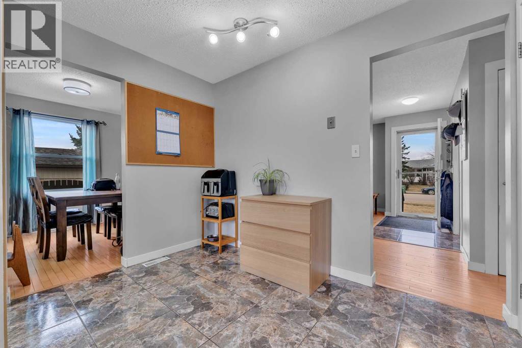 20 Caledonia Drive, Leduc, Alberta  T9E 6C6 - Photo 7 - A2307927