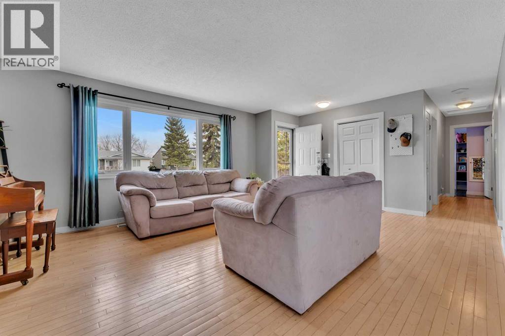 20 Caledonia Drive, Leduc, Alberta  T9E 6C6 - Photo 12 - A2307927