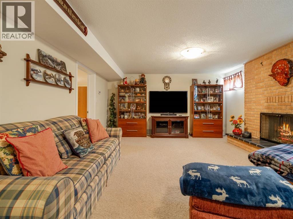 240 3 Avenue E, Cardston, Alberta  T0K 0K0 - Photo 28 - A2296958