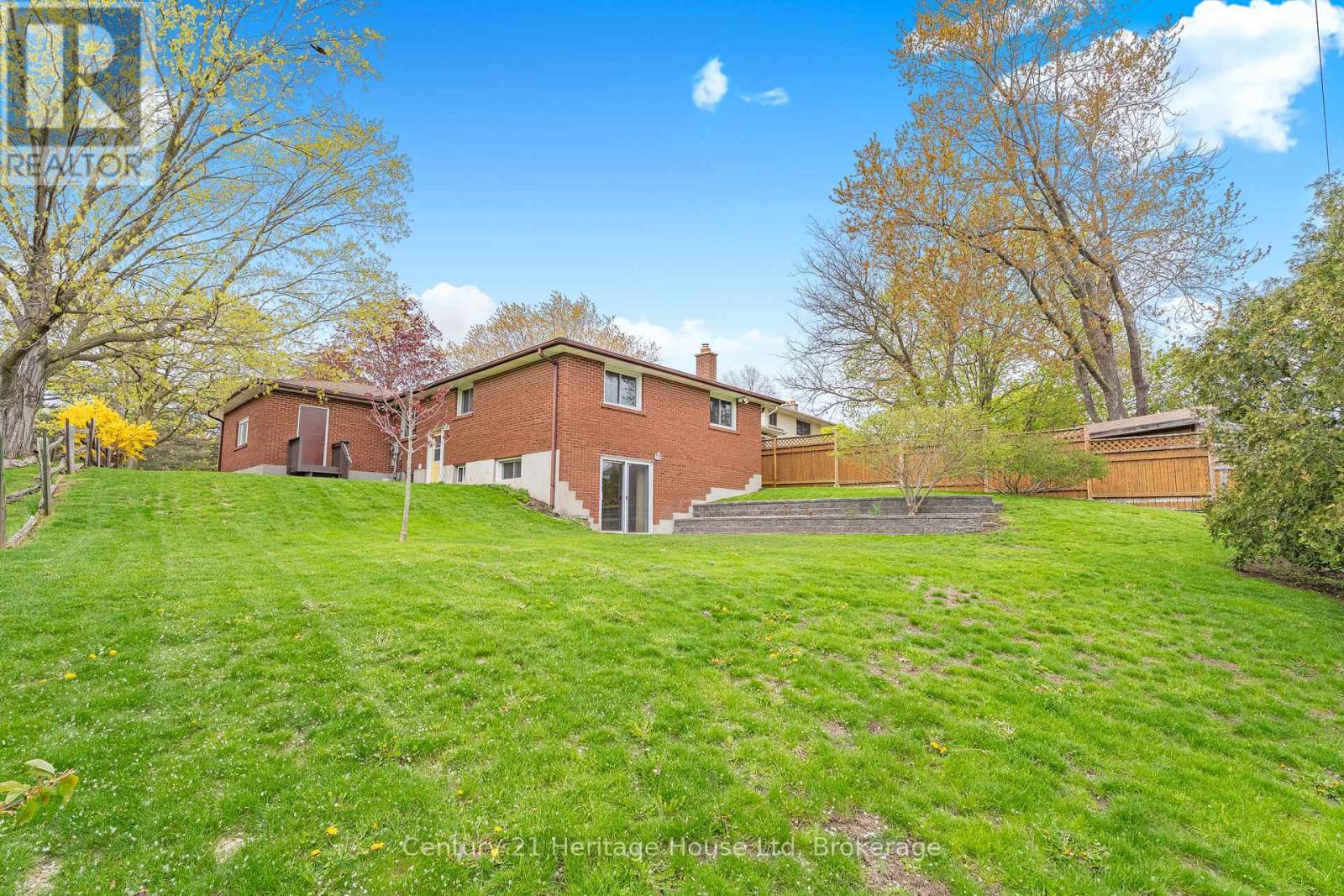 49 Vanier Drive, Guelph, Ontario  N1G 2K9 - Photo 38 - X13144428