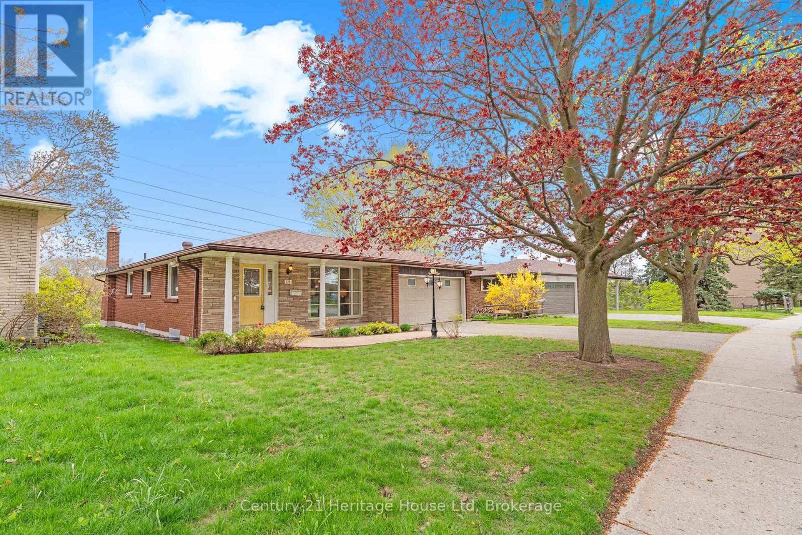 49 Vanier Drive, Guelph, Ontario  N1G 2K9 - Photo 5 - X13144428