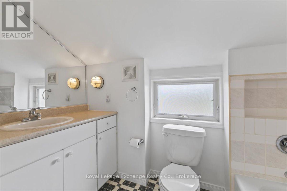 1005 Saugeen Street, Kincardine, Ontario N2Z 1J1 - Photo 28 - X13144436