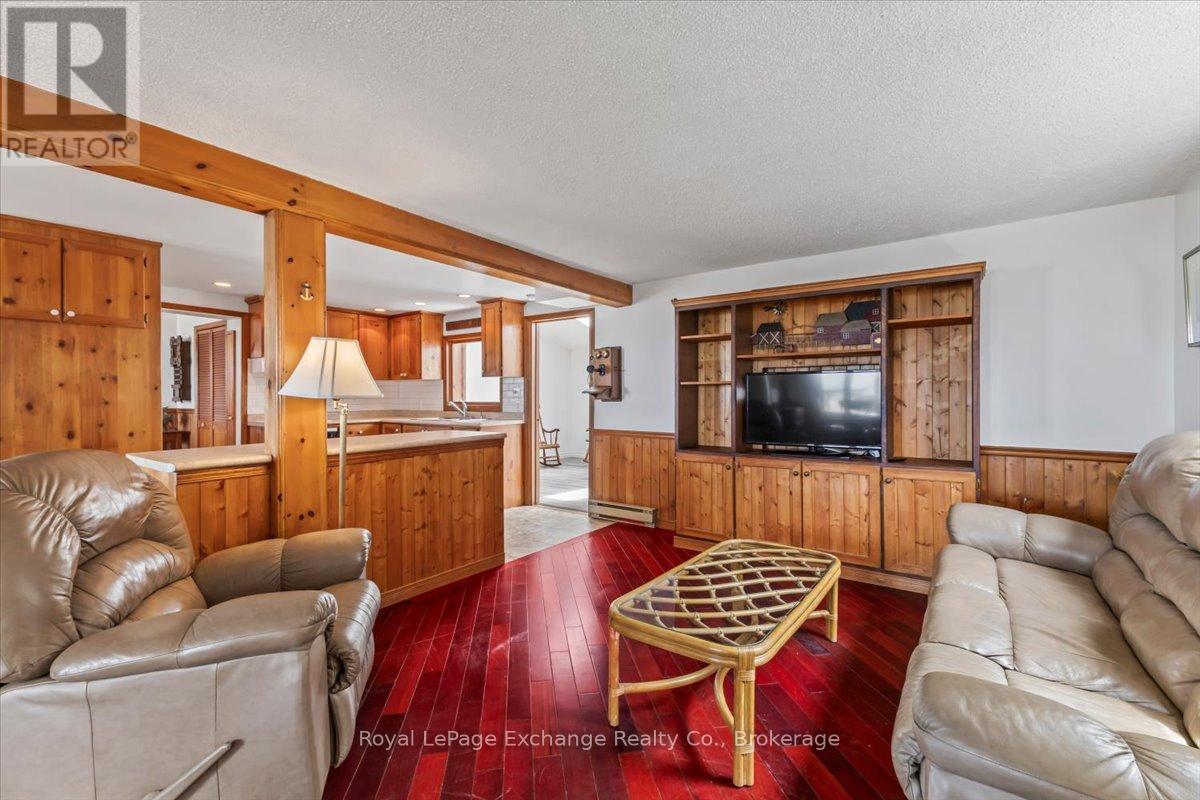 1005 Saugeen Street, Kincardine, Ontario N2Z 1J1 - Photo 9 - X13144436