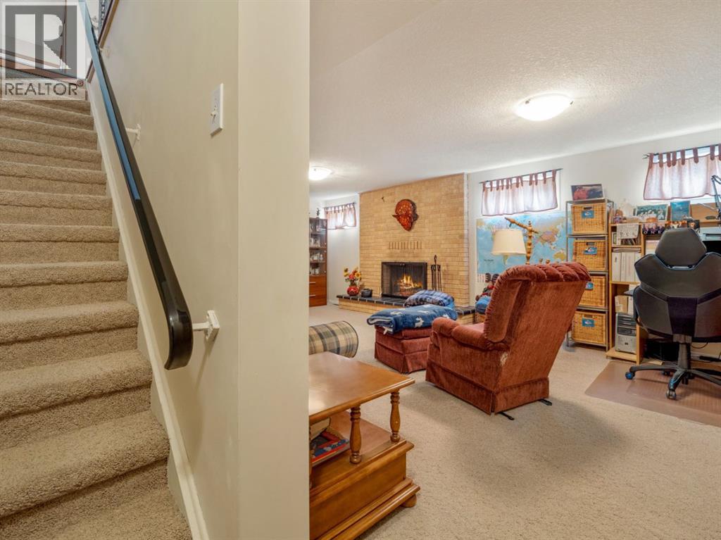 240 3 Avenue E, Cardston, Alberta  T0K 0K0 - Photo 26 - A2296958
