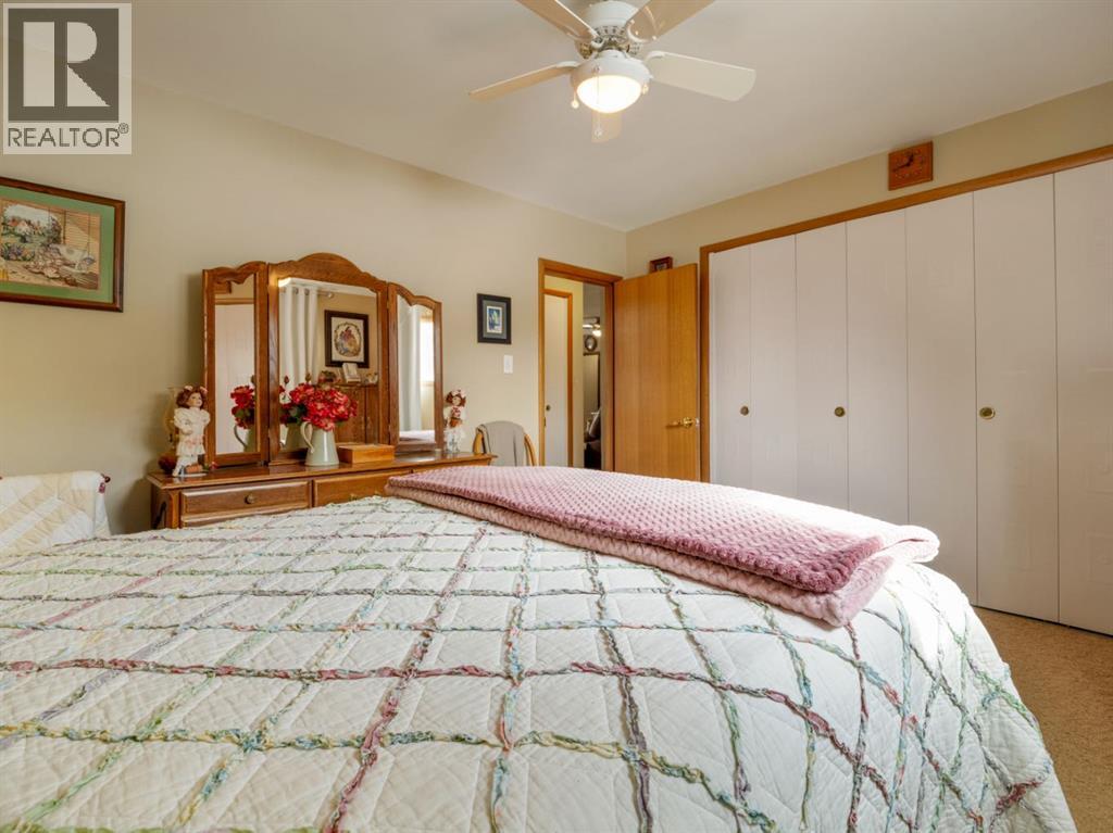 240 3 Avenue E, Cardston, Alberta  T0K 0K0 - Photo 22 - A2296958