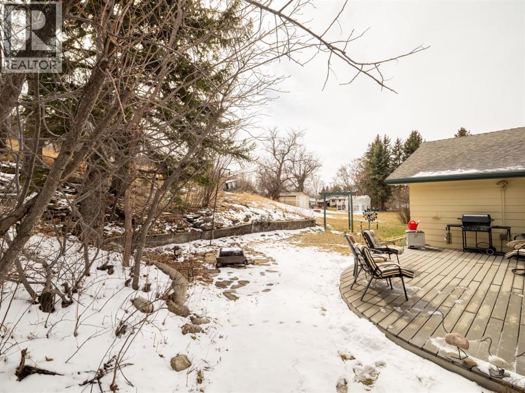 240 3 Avenue E, Cardston, Alberta  T0K 0K0 - Photo 43 - A2296958