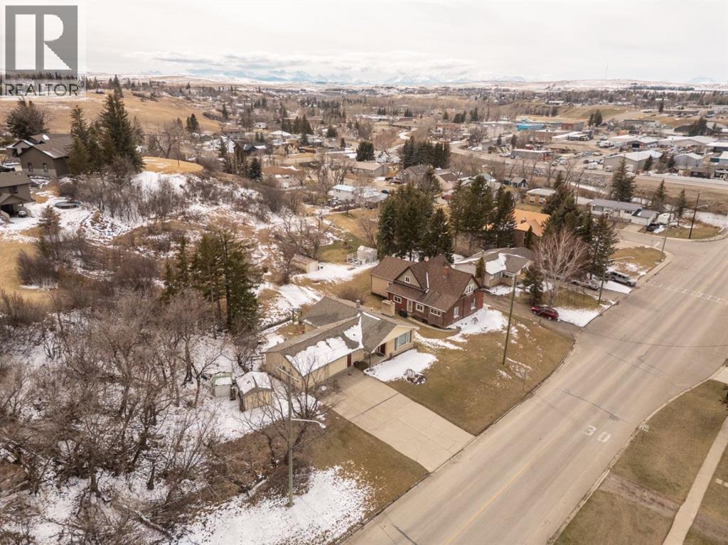 240 3 Avenue E, Cardston, Alberta  T0K 0K0 - Photo 48 - A2296958