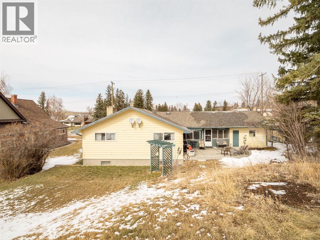 240 3 Avenue E, Cardston, Alberta  T0K 0K0 - Photo 44 - A2296958