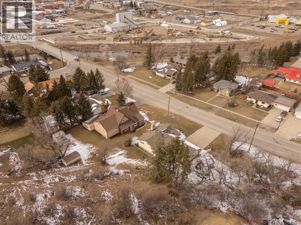 240 3 Avenue E, Cardston, Alberta  T0K 0K0 - Photo 46 - A2296958
