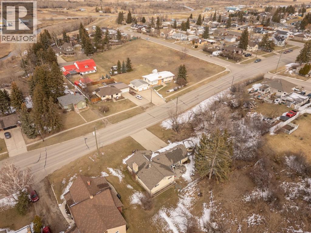 240 3 Avenue E, Cardston, Alberta  T0K 0K0 - Photo 47 - A2296958