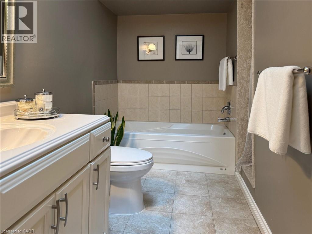 5255 Lakeshore Road Unit# 38, Burlington, Ontario  L7L 5X8 - Photo 25 - 40812449