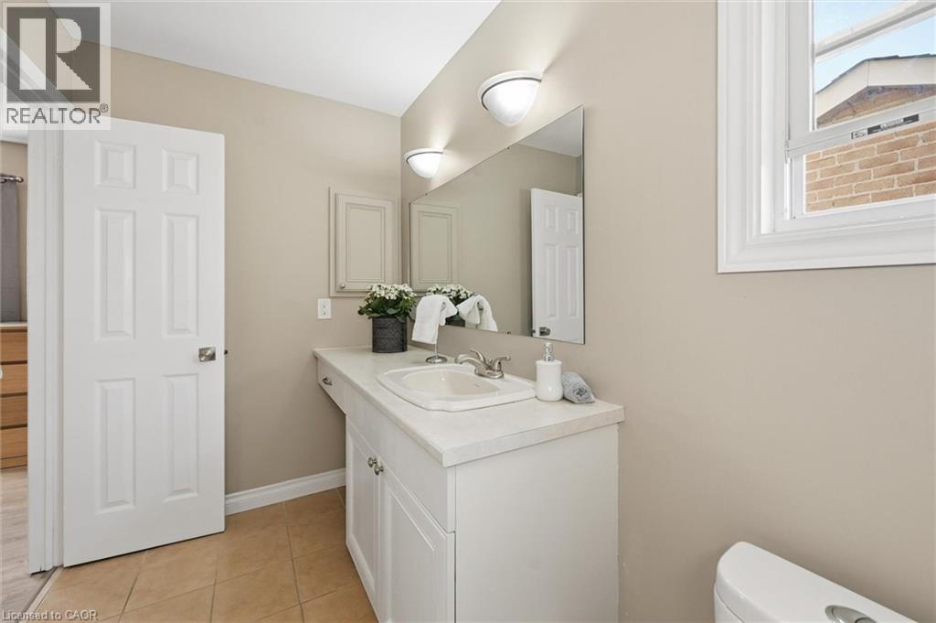 5255 Lakeshore Road Unit# 38, Burlington, Ontario  L7L 5X8 - Photo 33 - 40812449