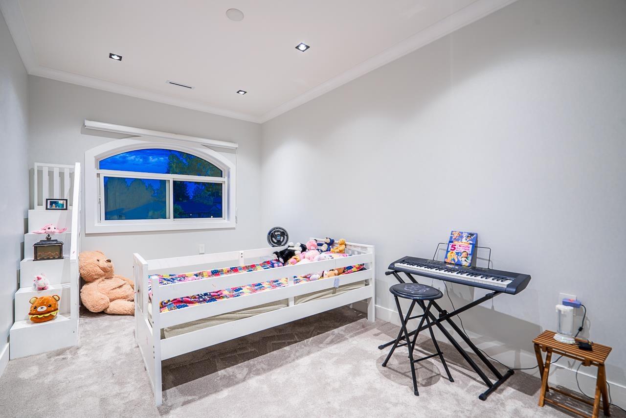 8670 Tunis Place, Surrey, British Columbia  V3S 4Y6 - Photo 30 - R3122193
