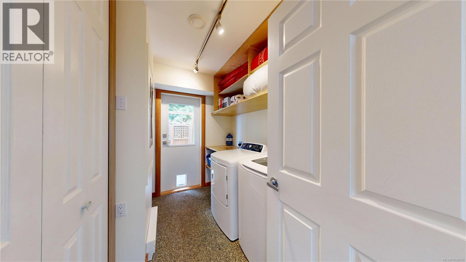 671 Horseshoe Rd, Gabriola Island, British Columbia  V0R 1X3 - Photo 28 - 1036895