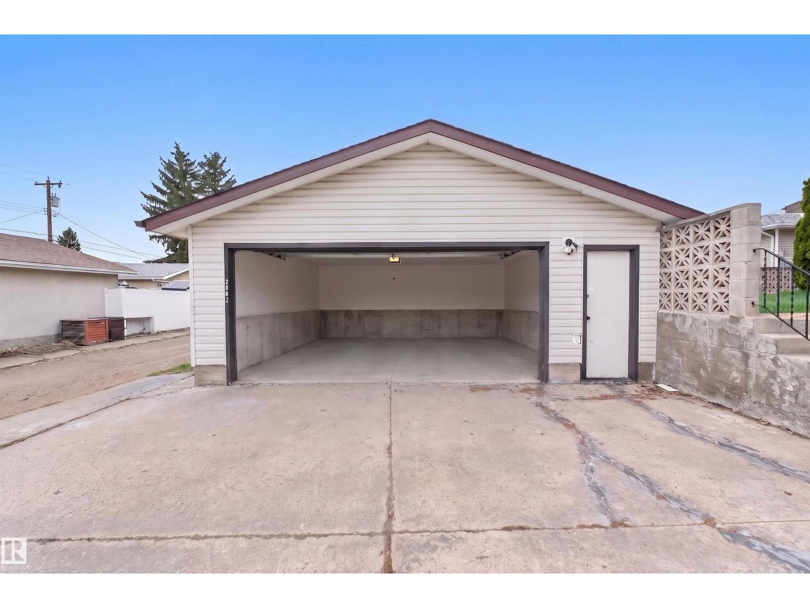 8407 150 Av Nw, Edmonton, Alberta  T5E 1B9 - Photo 32 - E4488571