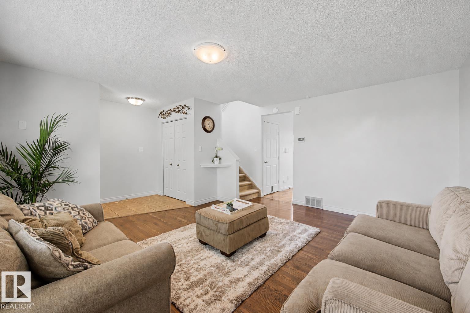 16211 55a St Nw, Edmonton, Alberta  T5Y 2V1 - Photo 3 - E4488572