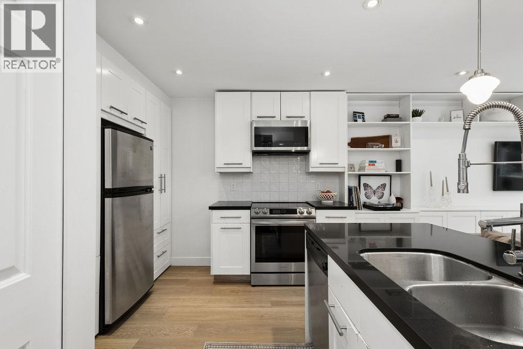 2 1949 W 8th Avenue, Vancouver, British Columbia  V6J 1W2 - Photo 10 - R3124752