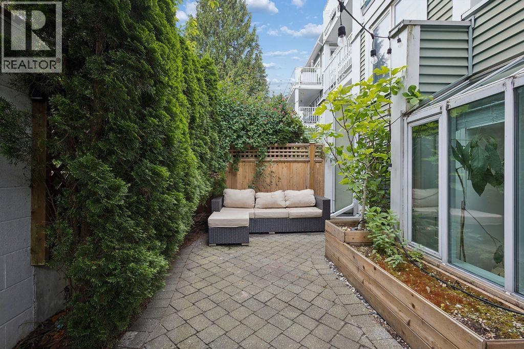 2 1949 W 8th Avenue, Vancouver, British Columbia  V6J 1W2 - Photo 27 - R3124752