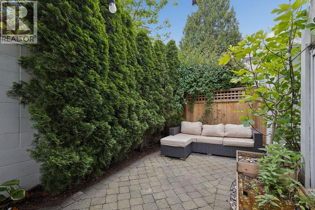 2 1949 W 8th Avenue, Vancouver, British Columbia  V6J 1W2 - Photo 28 - R3124752