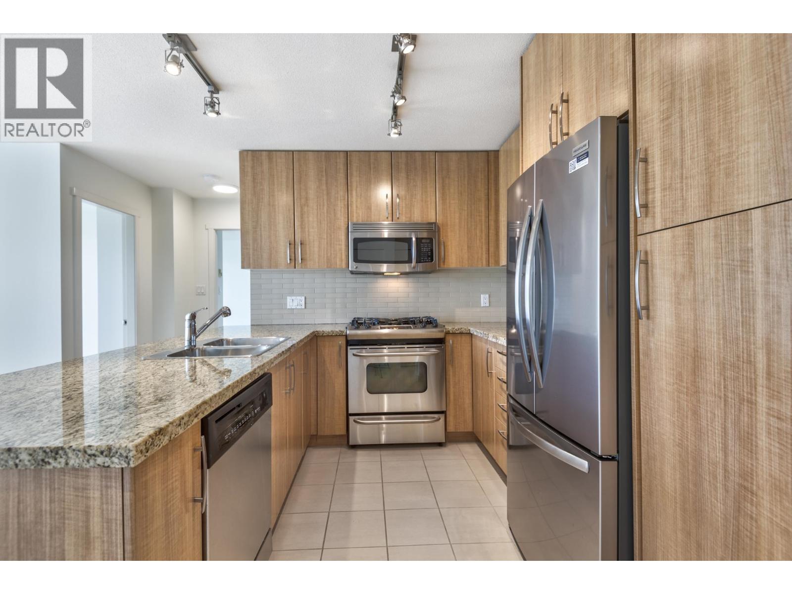 1105 651 Nootka Way, Port Moody, British Columbia  V3H 0A1 - Photo 10 - R3124756