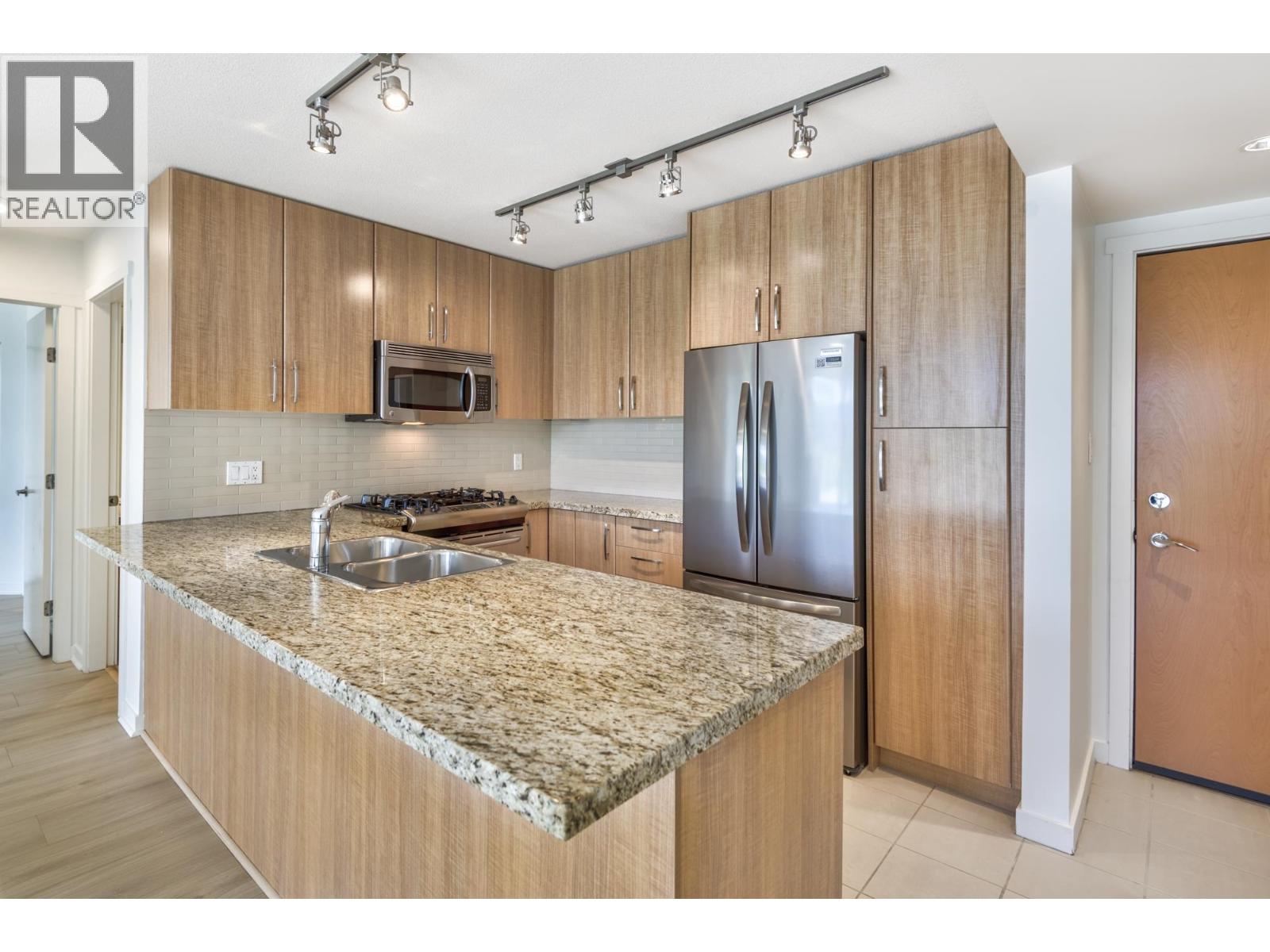 1105 651 Nootka Way, Port Moody, British Columbia  V3H 0A1 - Photo 8 - R3124756