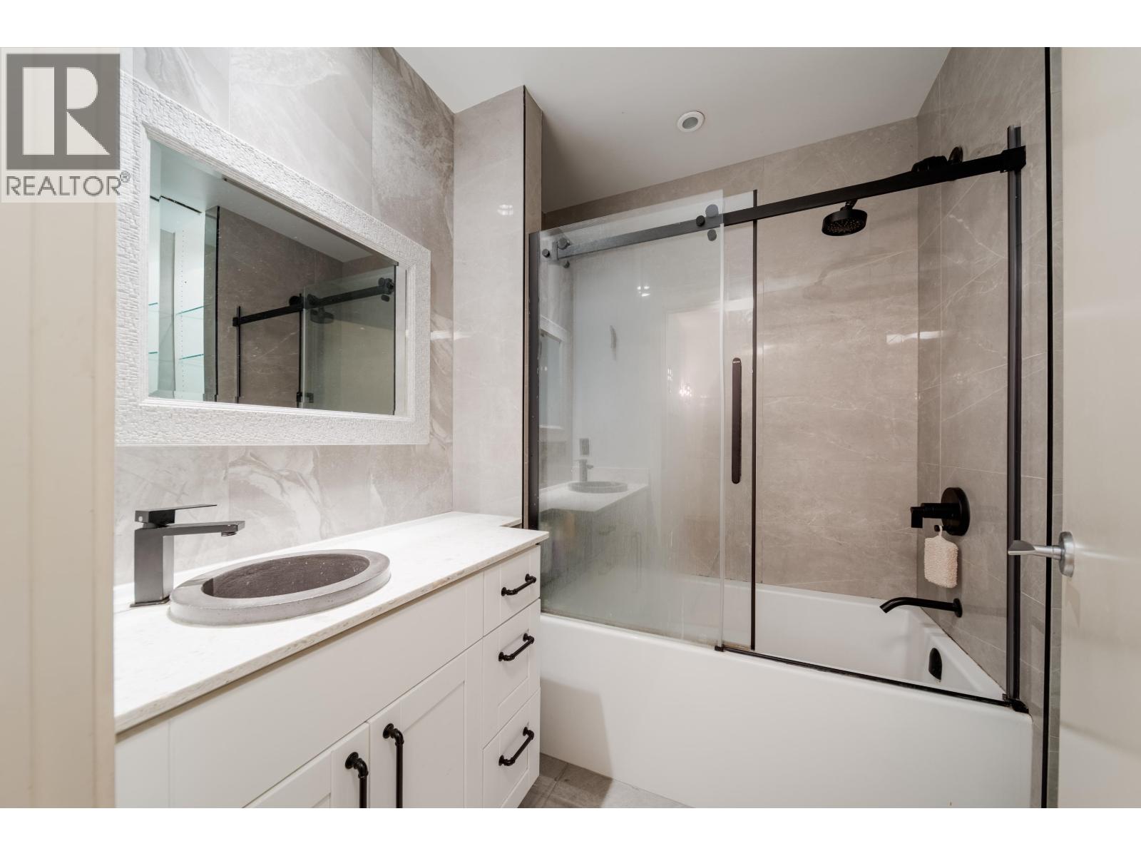 502 1333 W Georgia Street, Vancouver, British Columbia  V6E 4V3 - Photo 19 - R3124758
