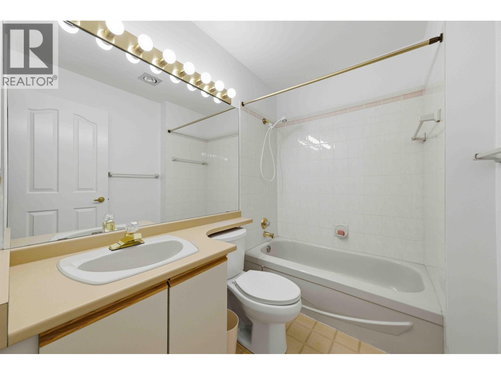 5 1925 Indian River Crescent, North Vancouver, British Columbia  V7G 2P7 - Photo 23 - R3124779