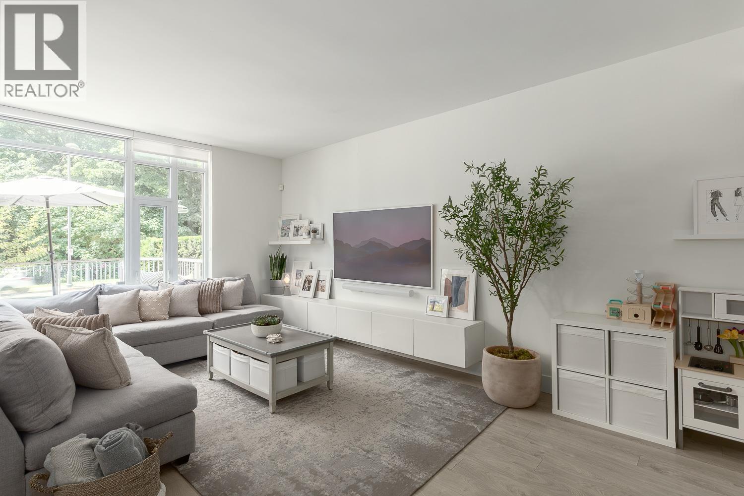 105 680 Seylynn Crescent, North Vancouver, British Columbia  V7J 0B5 - Photo 2 - R3124788