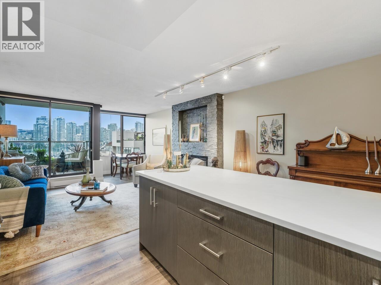 521 666 Leg In Boot Square, Vancouver, British Columbia  V5Z 4A4 - Photo 16 - R3124798
