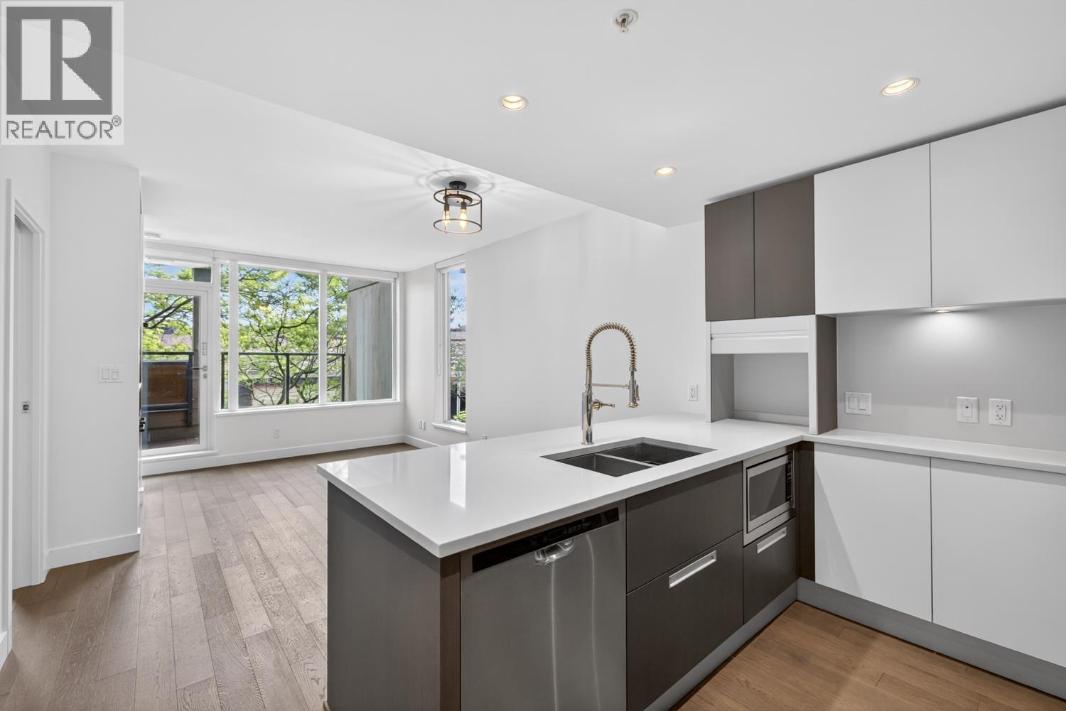 217 288 W 1st Avenue, Vancouver, British Columbia  V5Y 0E9 - Photo 2 - R3124823