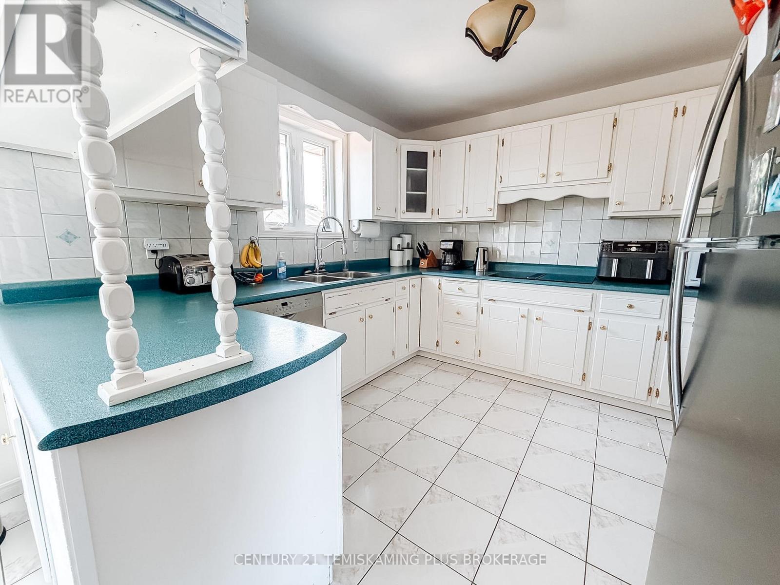 45 Twelfth Street E, Armstrong, Ontario  P0J 1E0 - Photo 10 - T13144480