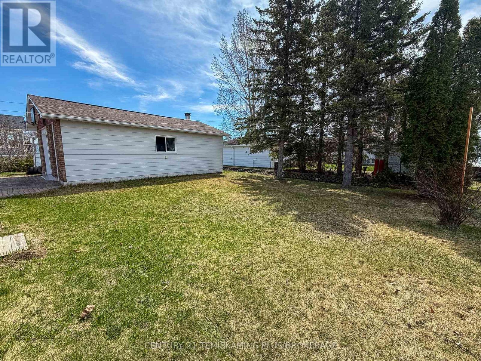 45 Twelfth Street E, Armstrong, Ontario  P0J 1E0 - Photo 29 - T13144480